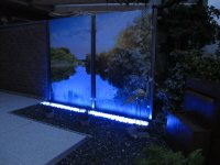 2 x 1m in der Erde mit Glasbrocken und Farbwechsel